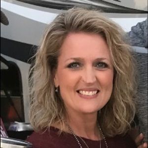 Meet your Posher, Jenn